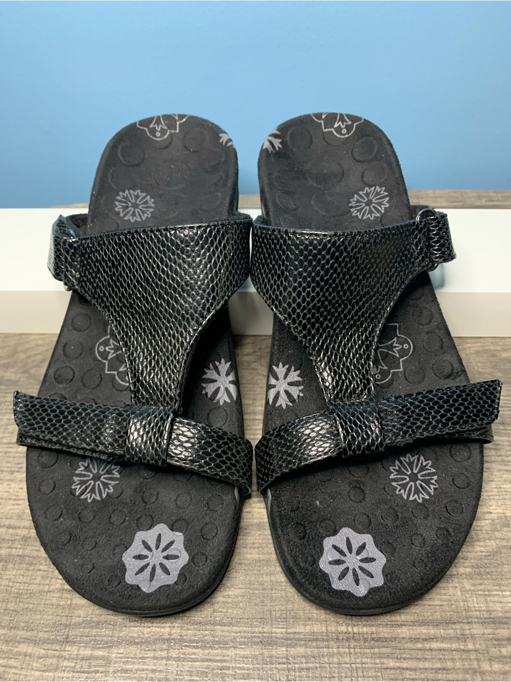 Orthaheel Black Snake-Embossed Toe Loop Slide Sandals